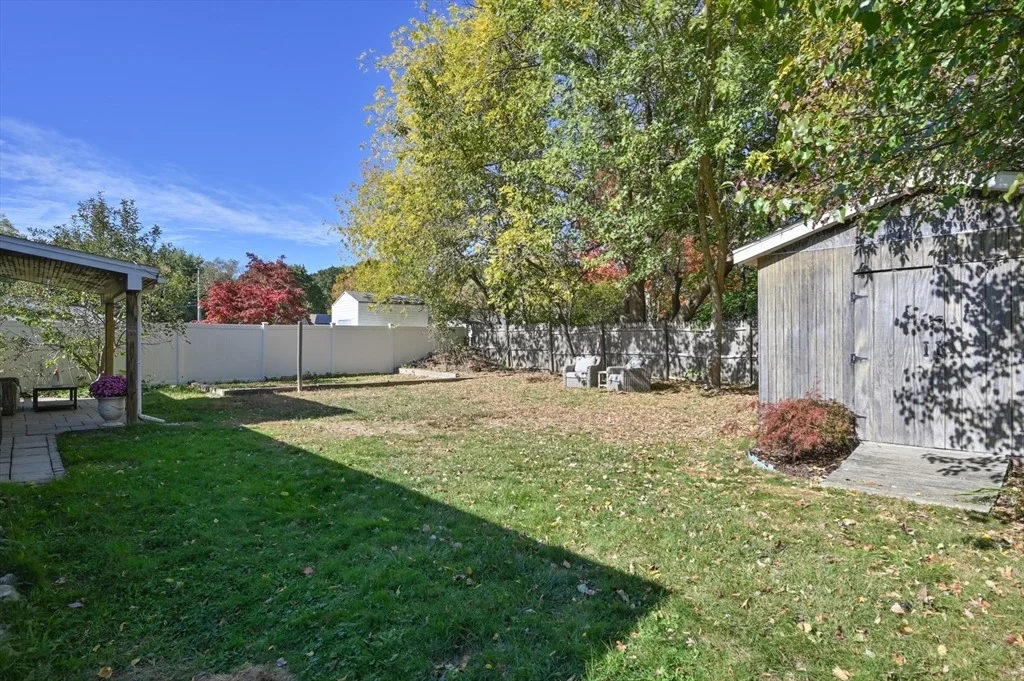 Photo of 18 Middlebrook Rd