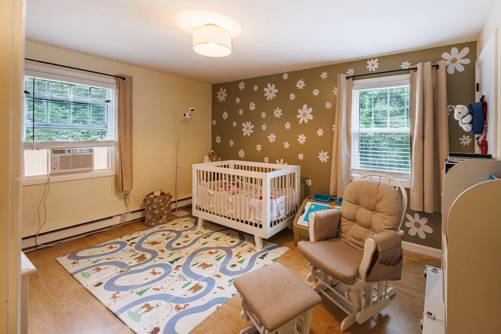 Photo of 142 Squannacook Rd