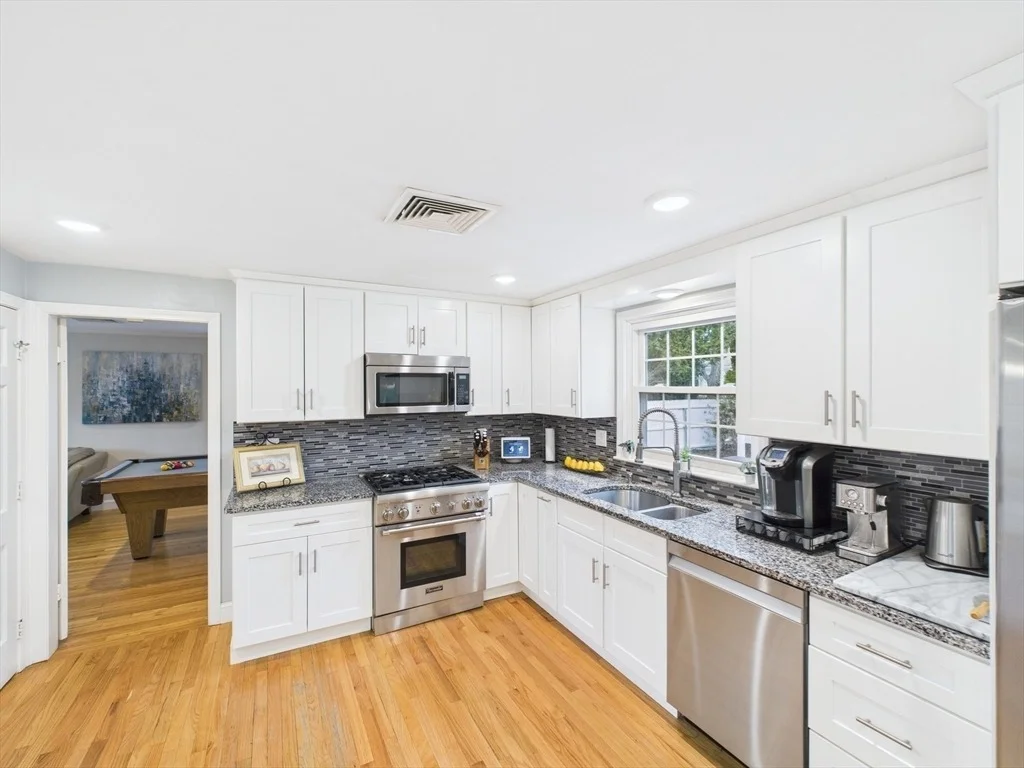 Photo of 17 Meadowbrook Drive