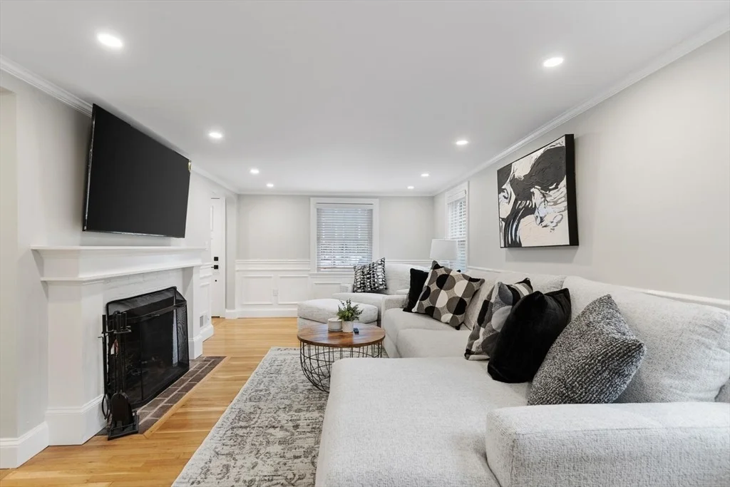 Photo of 53 Perkins St