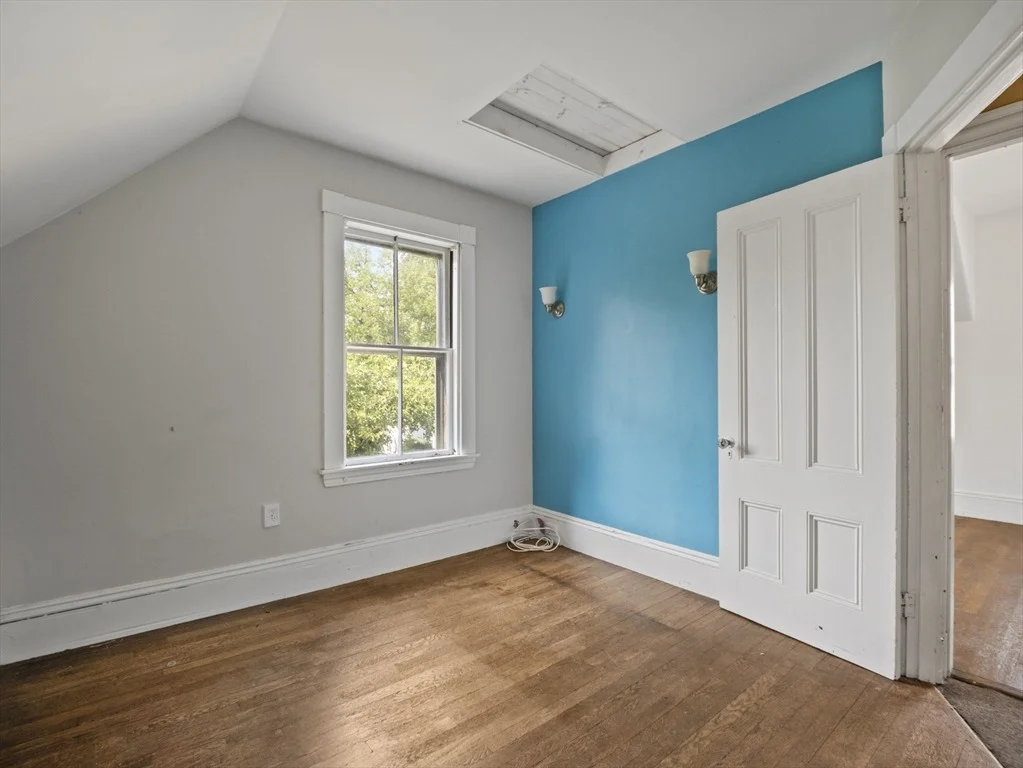 Photo of 27 Alpine St