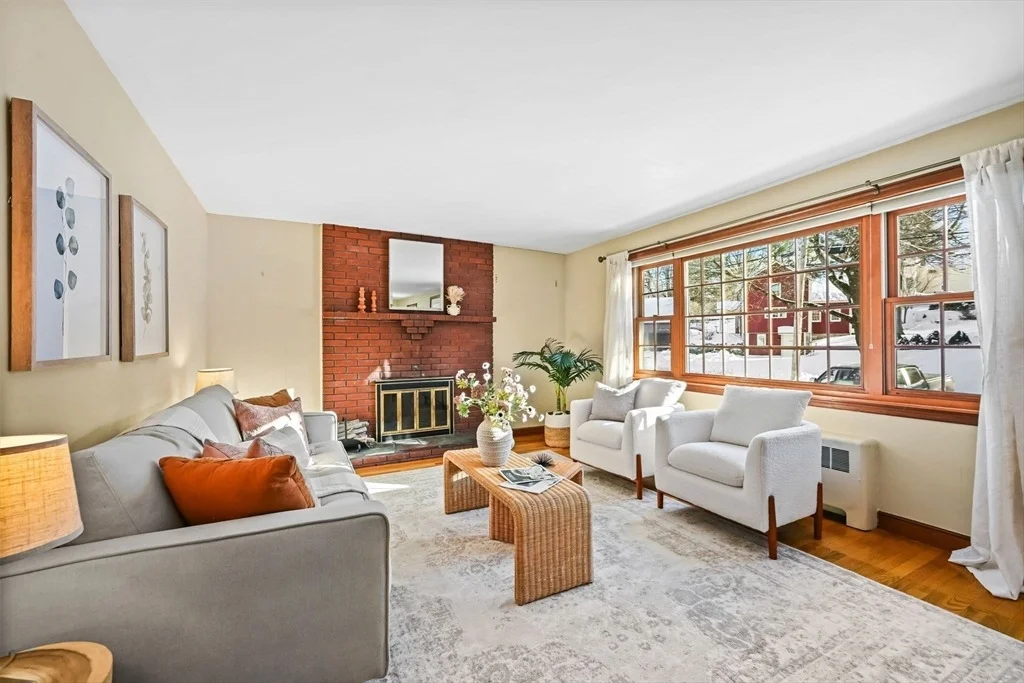 Photo of 48 Grapevine Ave
