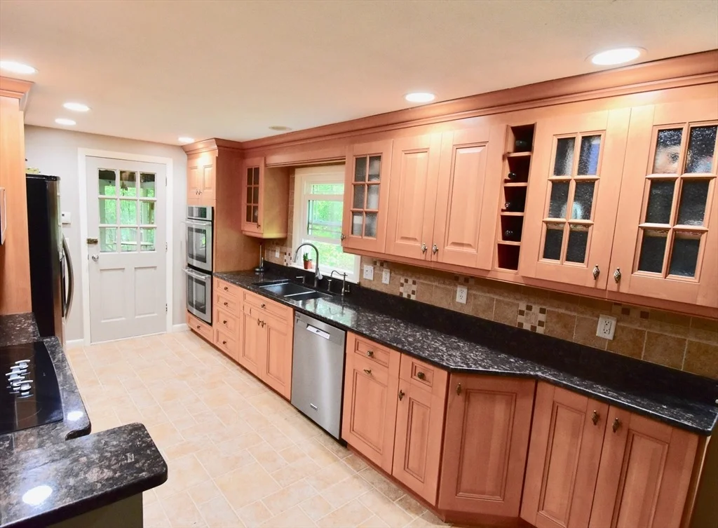 Photo of 2 Clare Cir.