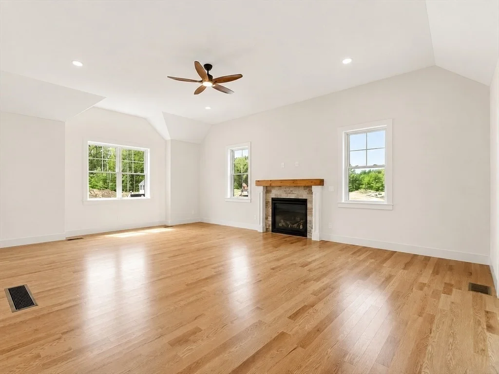 Photo of 15 Unkety Brook Way