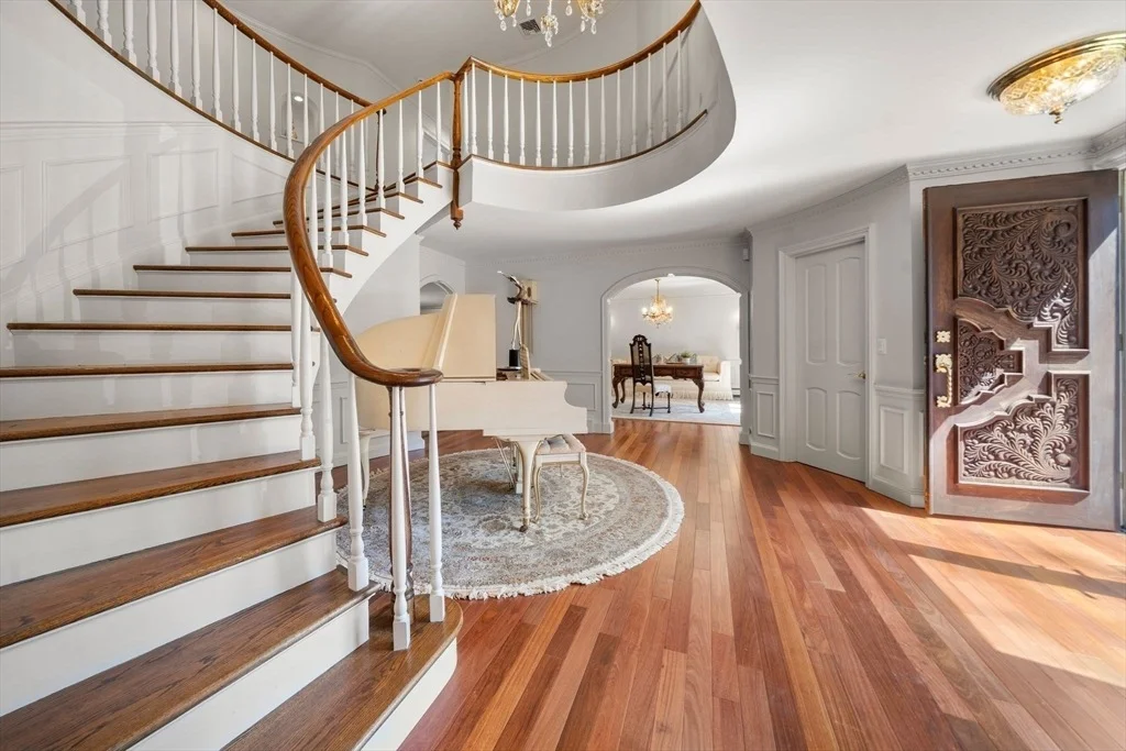 Photo of 286 Mayflower Cir