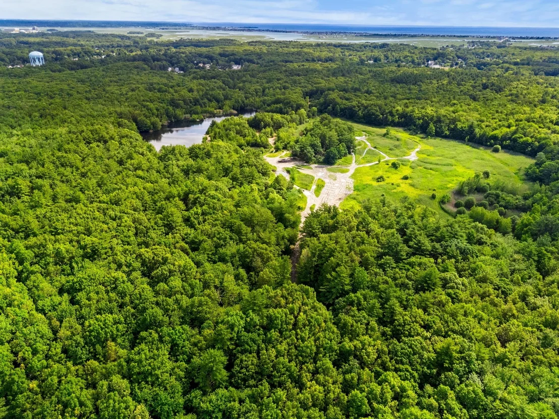 Photo of 150 Lafayette Rd
