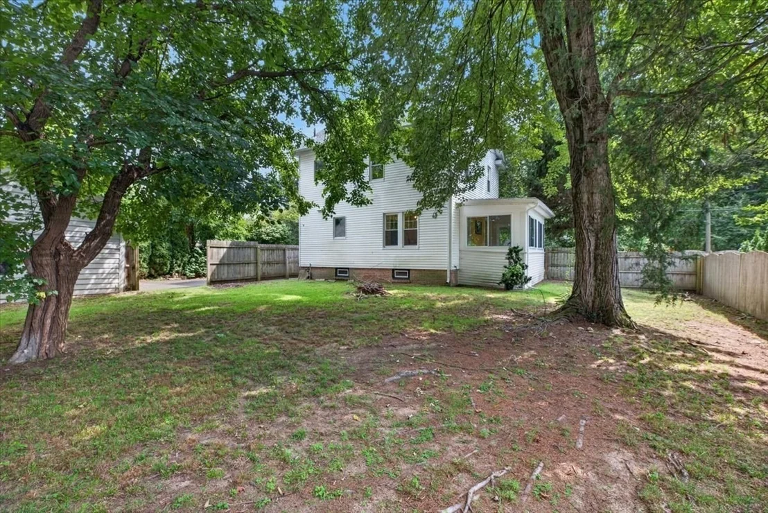 Photo of 2306 Wilbraham Rd