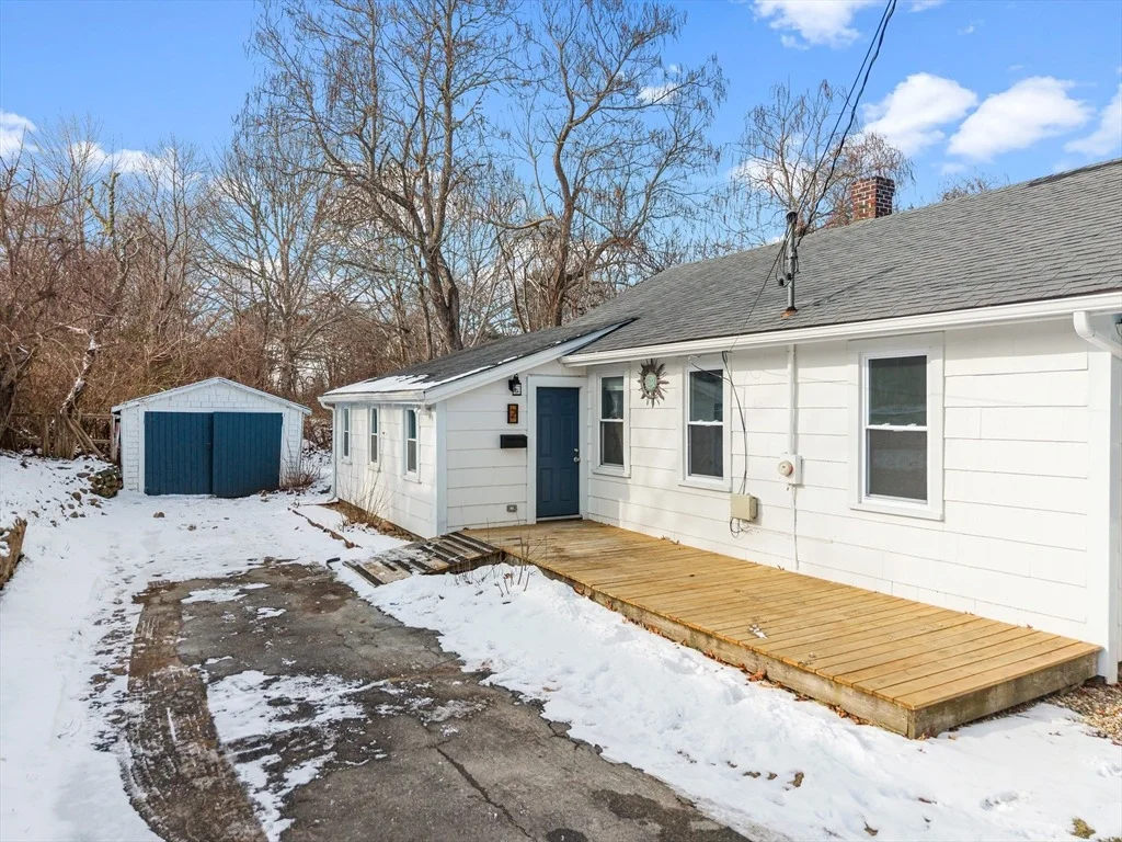 Photo of 2 Oakdale St