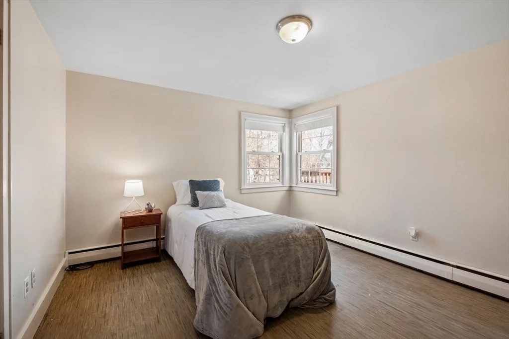 Photo of 4 Lawrence