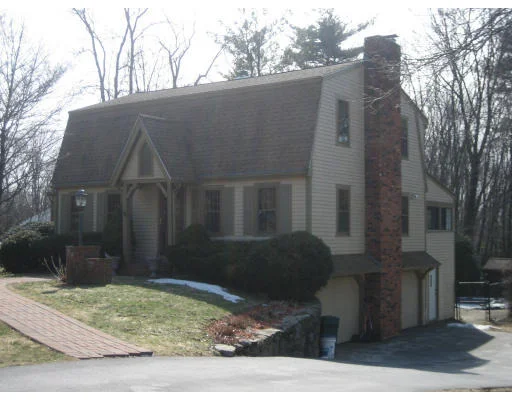 Photo of 61 Maurice Dr