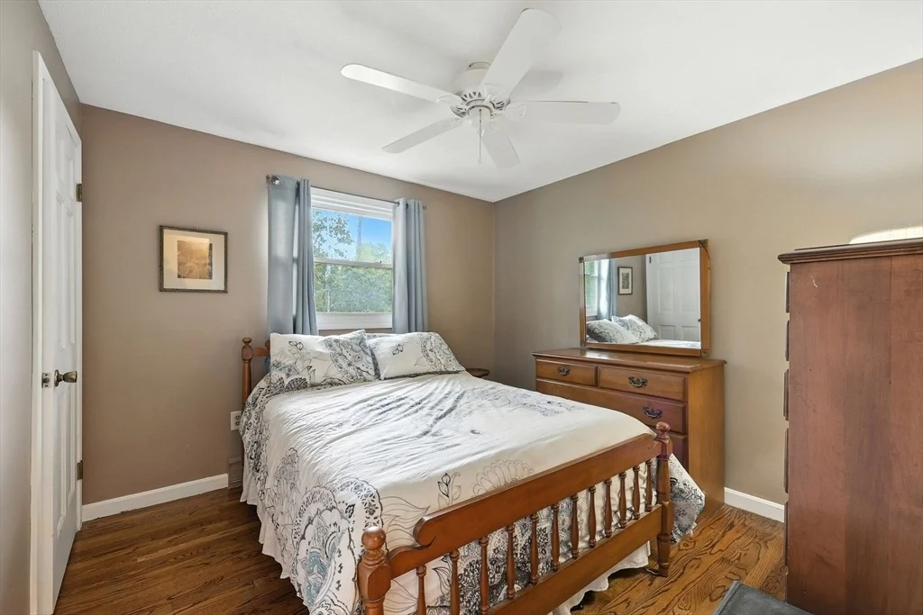 Photo of 4 Claren Dr