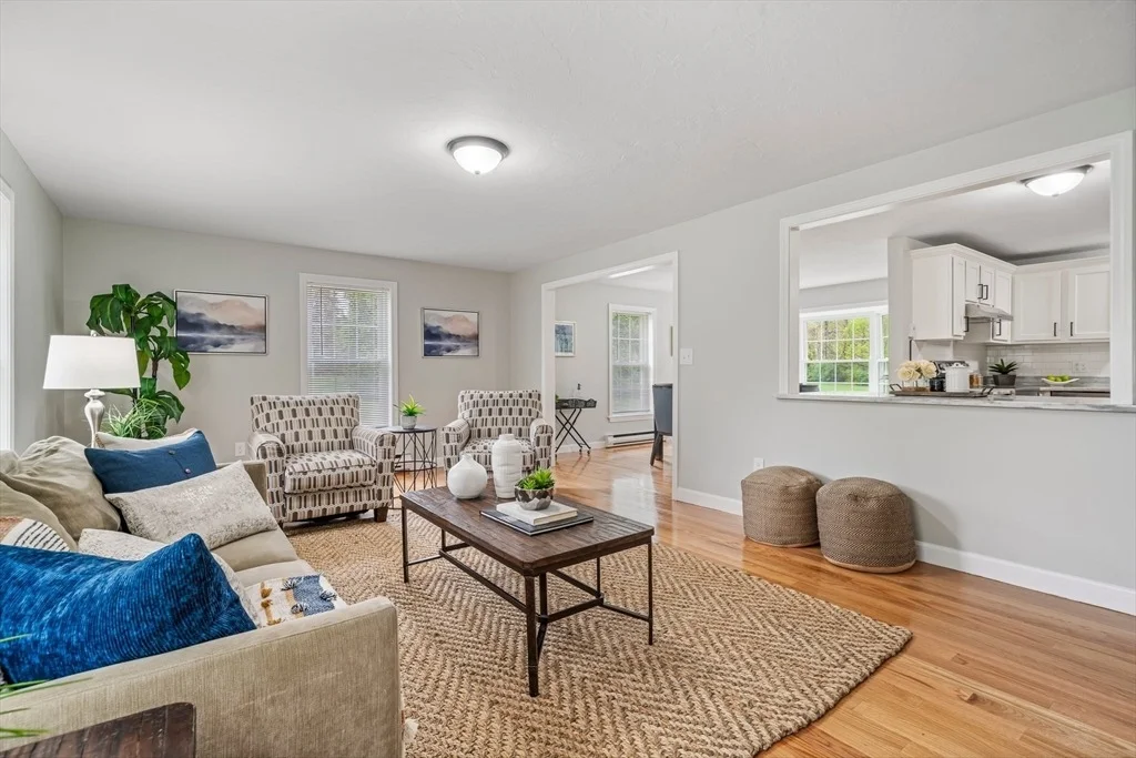 Photo of 118 Oakham Rd