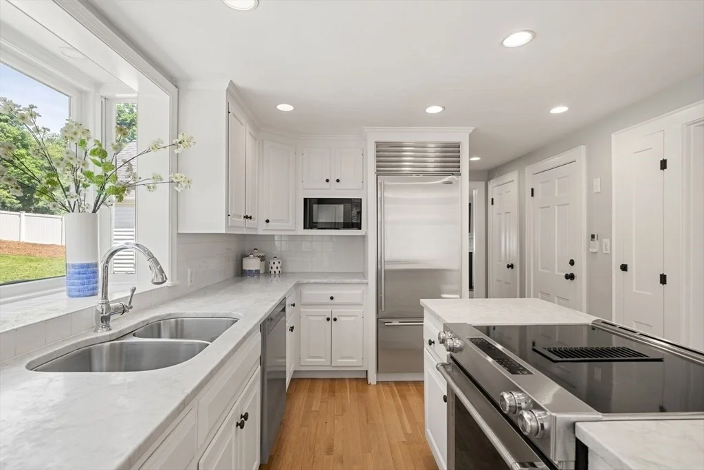Photo of 37 Salisbury Dr