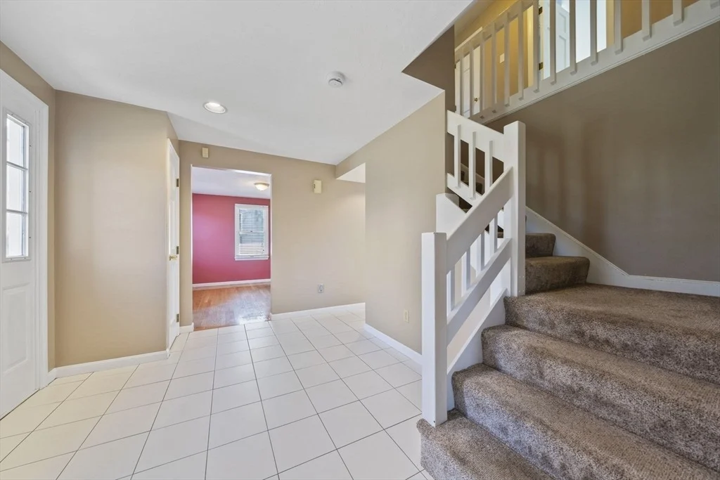 Photo of 75 Erica Dr