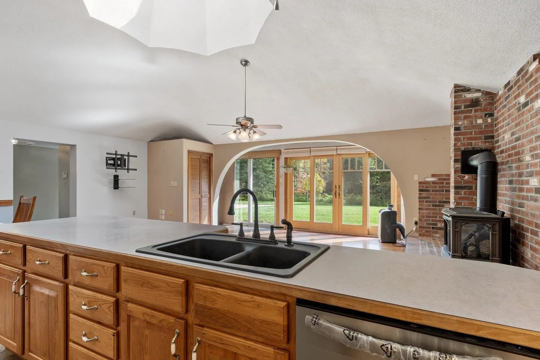 Photo of 137 Princeton Rd