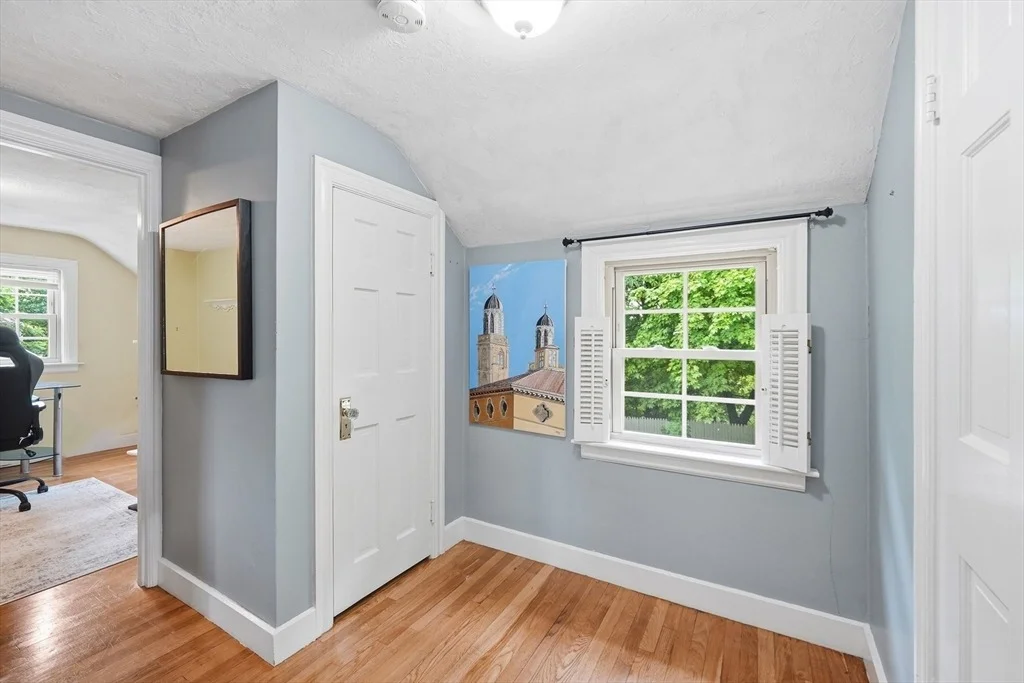 Photo of 154 Barnard Rd