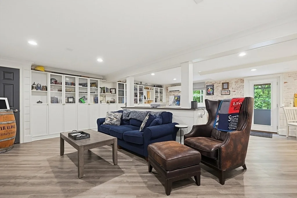 Photo of 1 Leone Ln