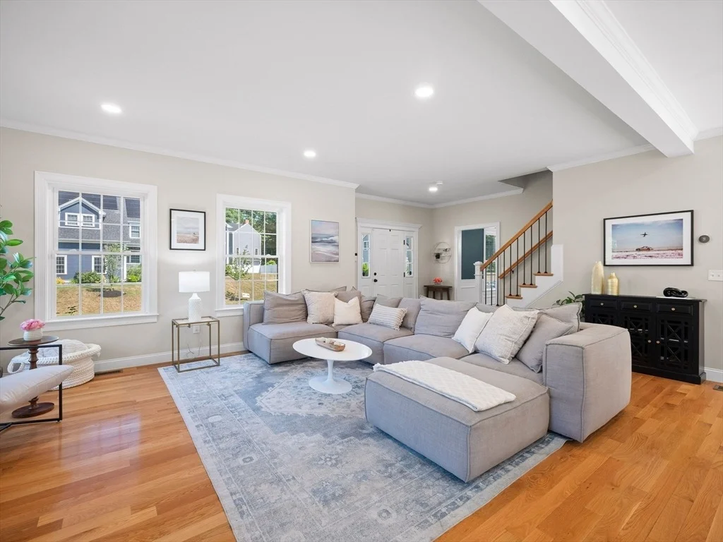 Photo of 6 Genevieve Ln