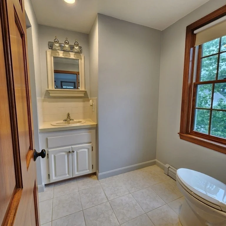 Photo of 143 Abbey Gate Rd
