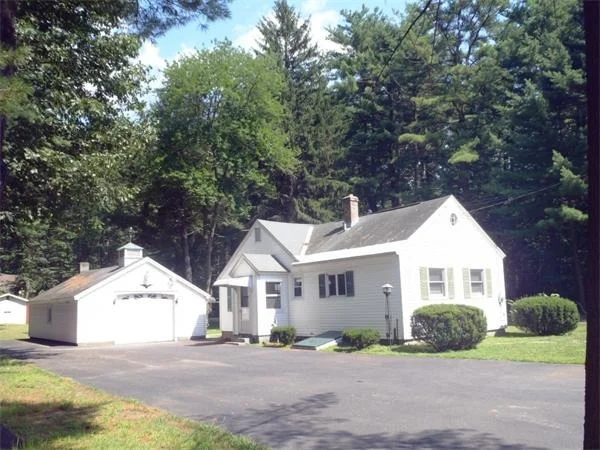 Photo of 14 N Plain Rd