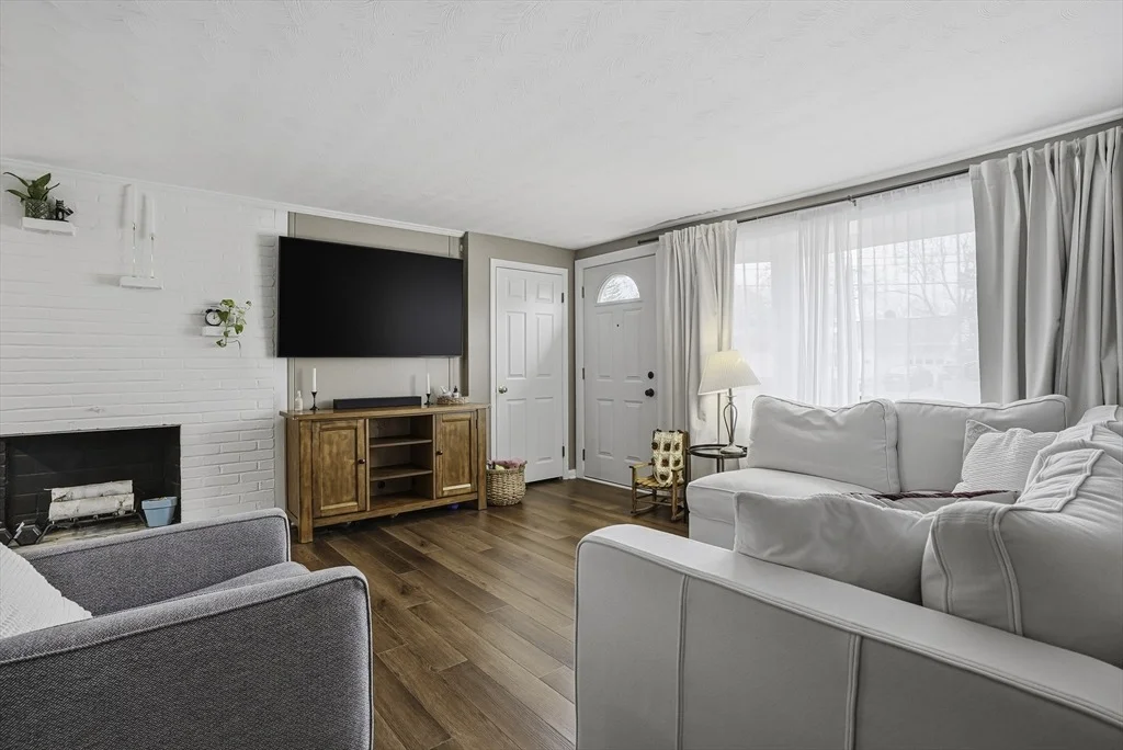 Photo of 18 Brookfield Ter