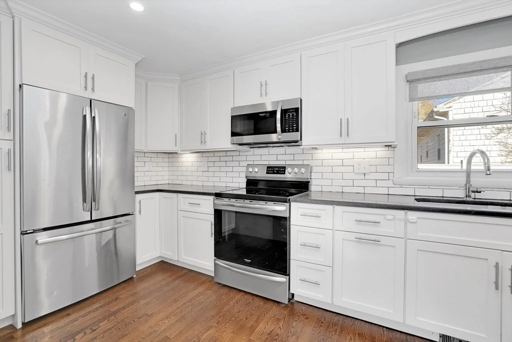 Photo of 110 Walnut St