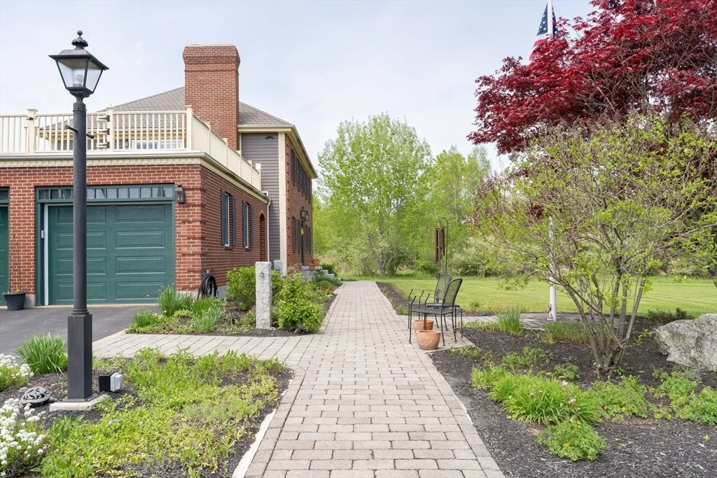 Photo of 147 Oakham Rd