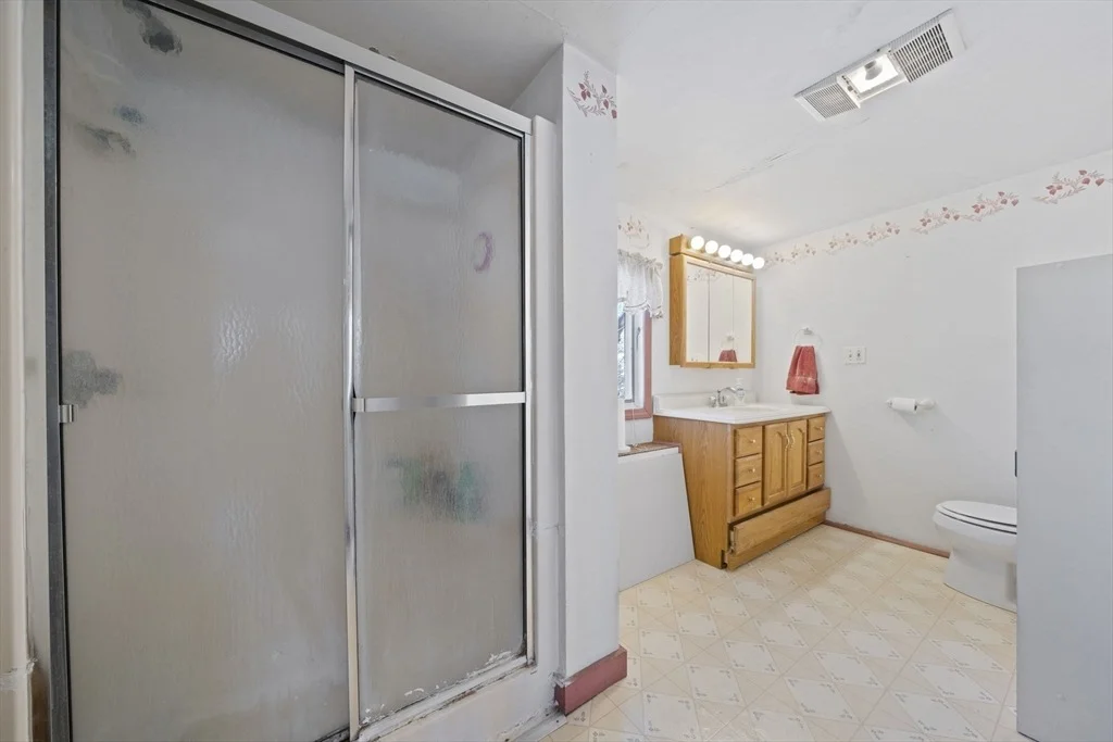 Photo of 535 Webster Street