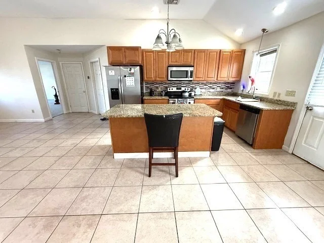 Photo of 141 Cournoyer Blvd