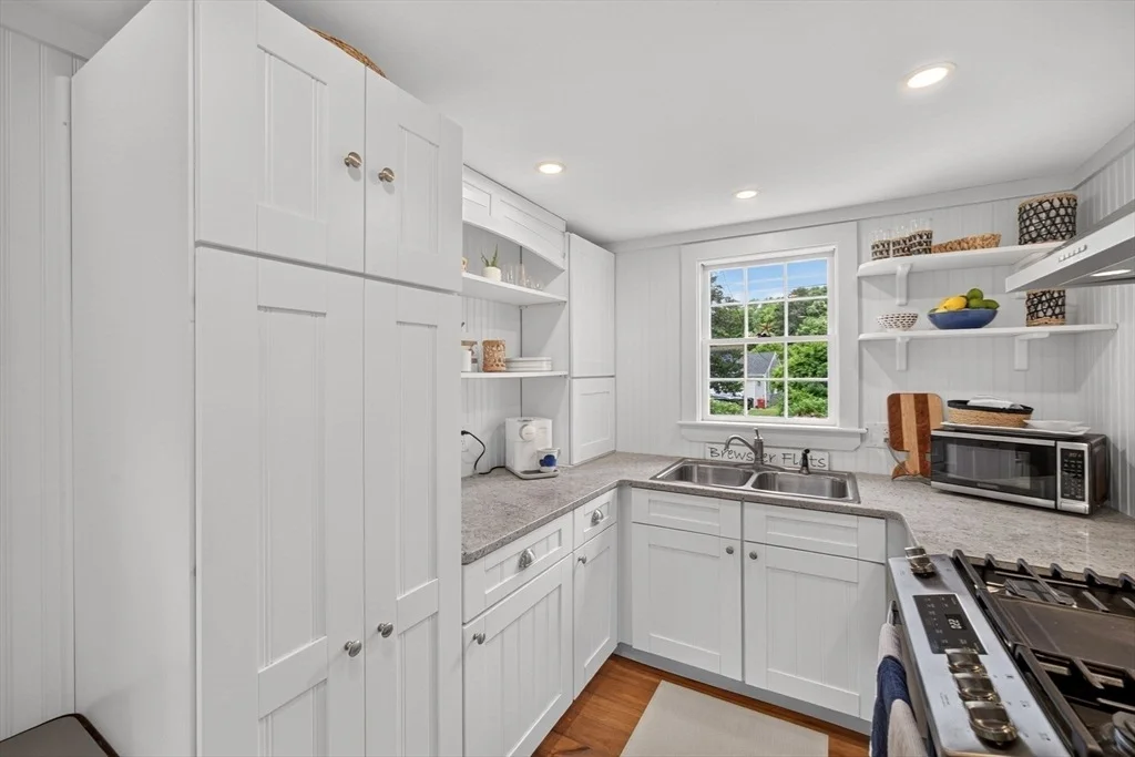 Photo of 130 Spring Ln