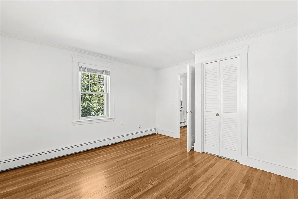 Photo of 331 Lawrence Road