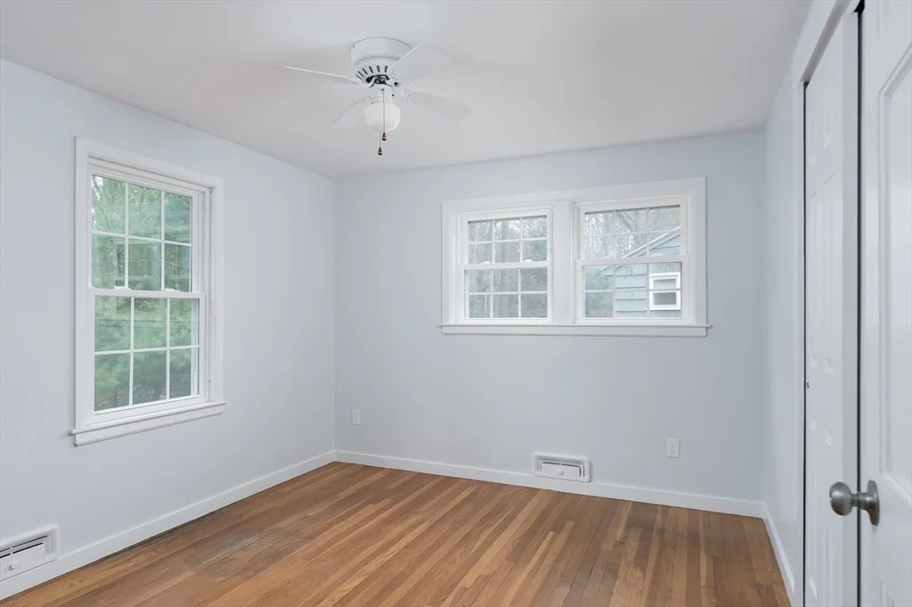 Photo of 41 Oak Crest Road