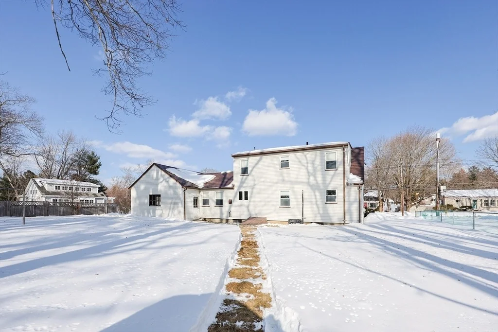 Photo of 70 Oak St.