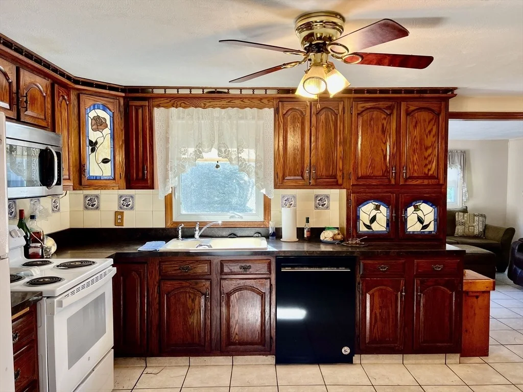 Photo of 60 Carousel Dr.