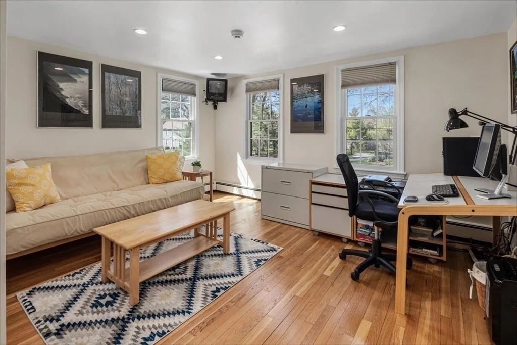 Photo of 11 Queen Anne Lane