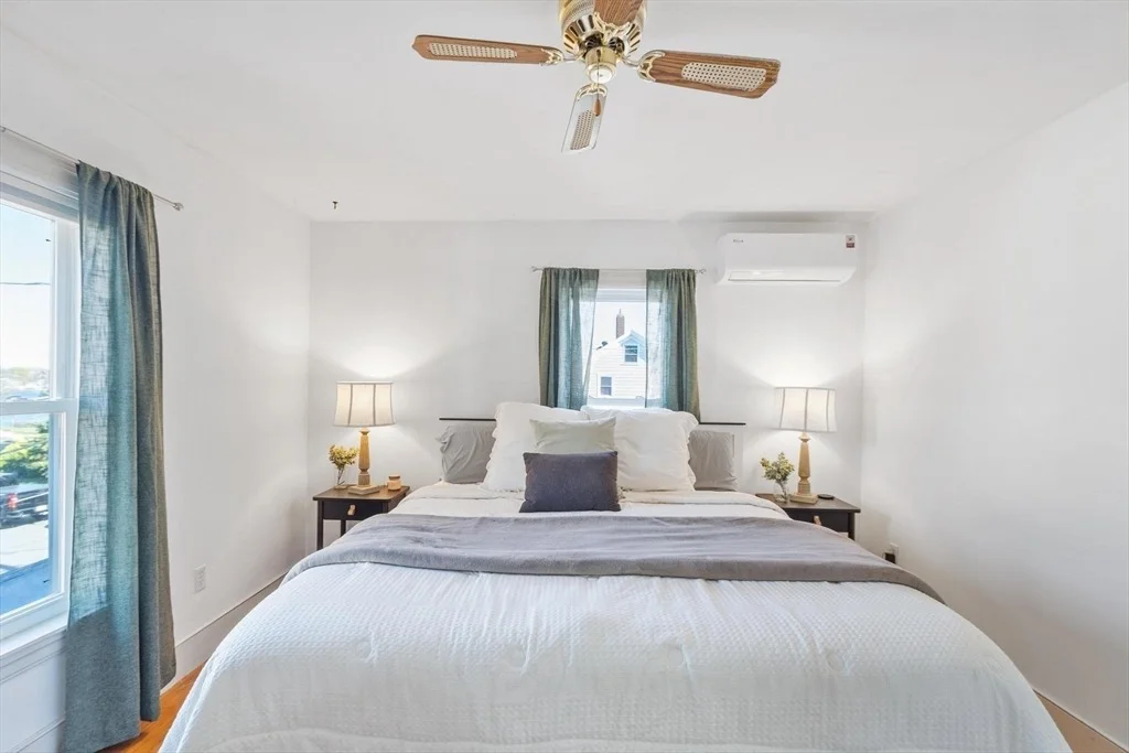 Photo of 10 Lake View Pl