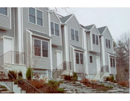 Photo of Unit 4 at 4 Edgemoor Circle