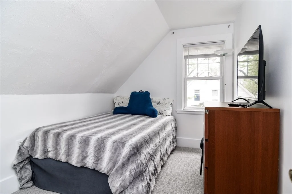 Photo of 10 Forest Ave