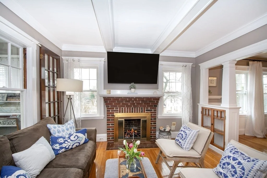 Photo of 271 Holbrook Rd