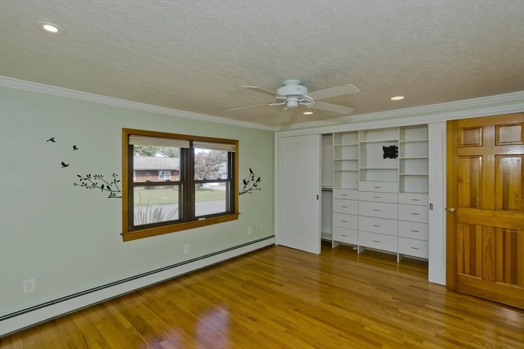 Photo of 25 Andover Rd