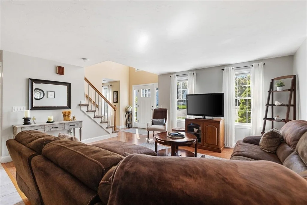 Photo of 104 Ridgewood Dr