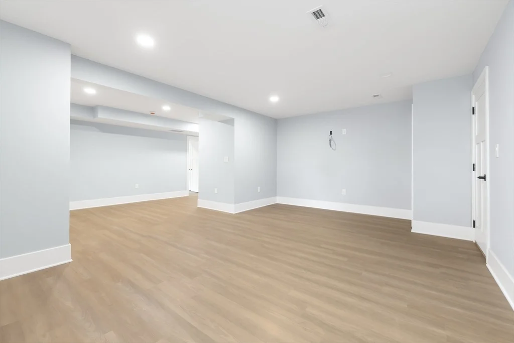 Photo of 54 Hawthorn Ave