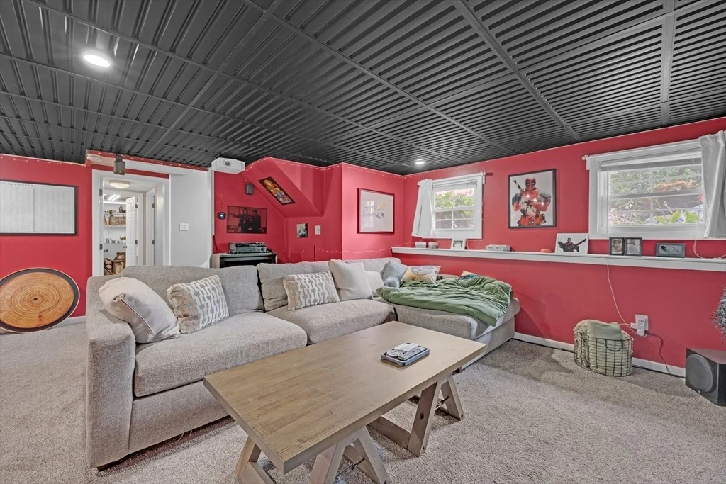 Photo of 28 Yale Dr
