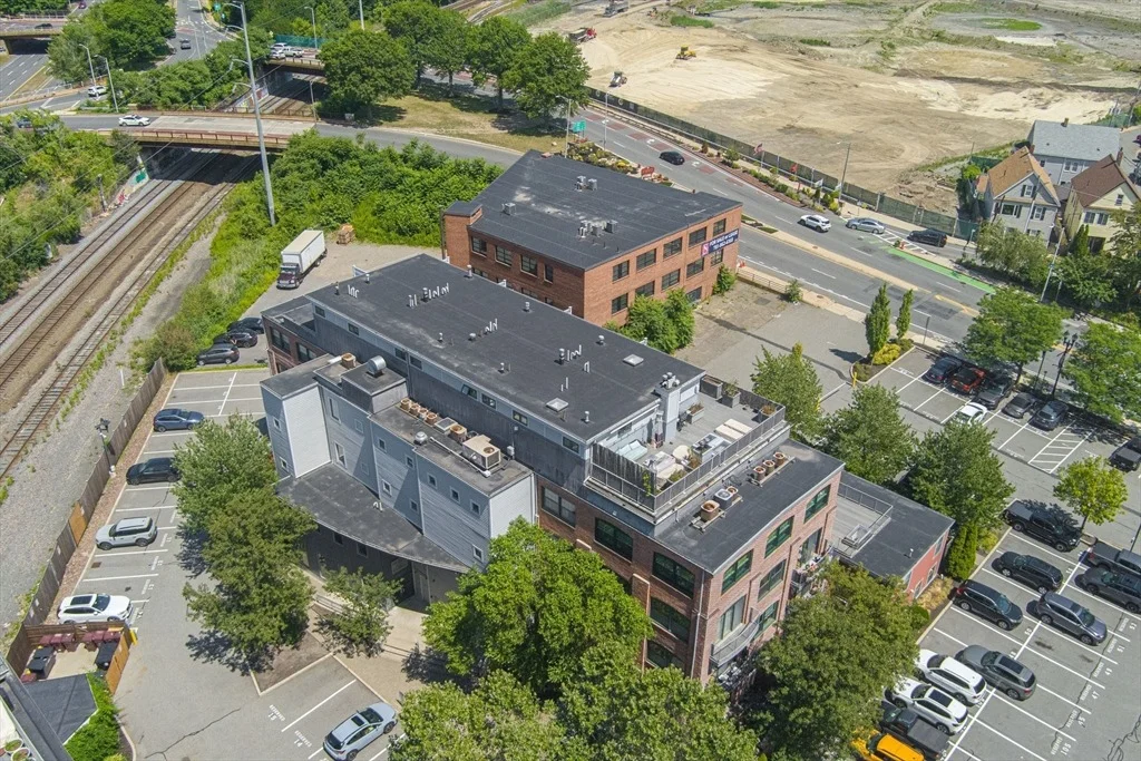 Photo of Unit 406 at 210 Broadway