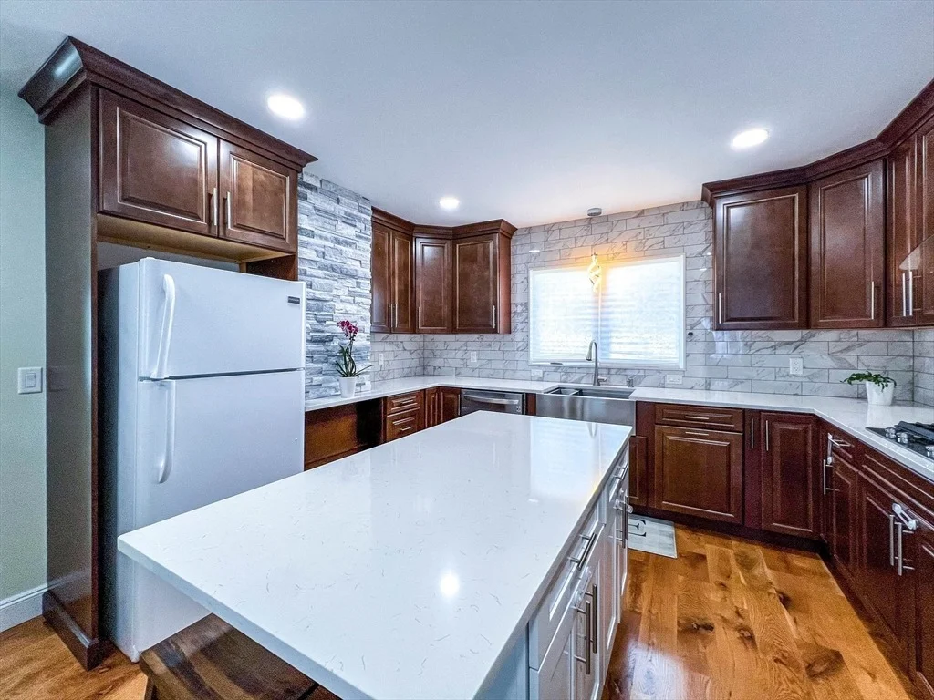 Photo of 85 Prescott St
