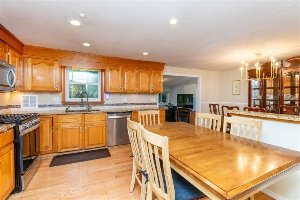 Photo of 89 Fernandez Cir