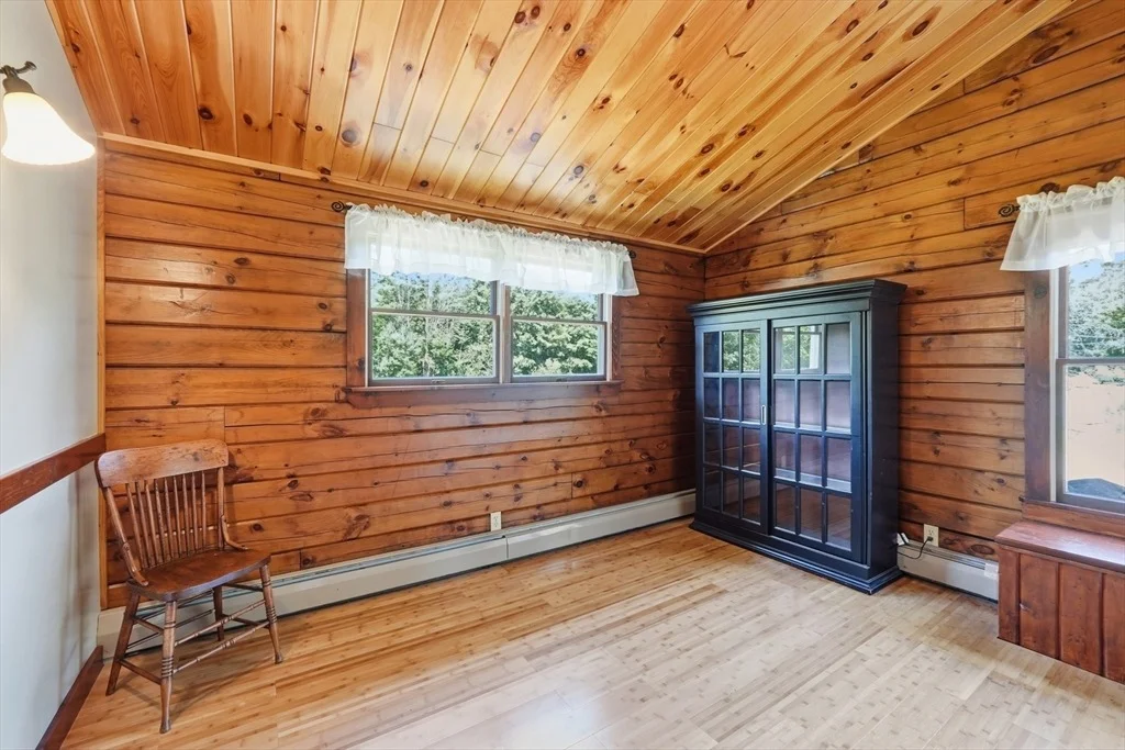 Photo of 15 Thompson Rd