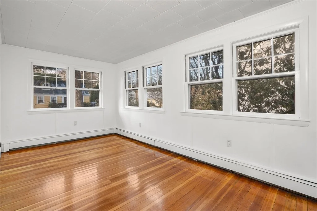 Photo of 16 Intervale Road