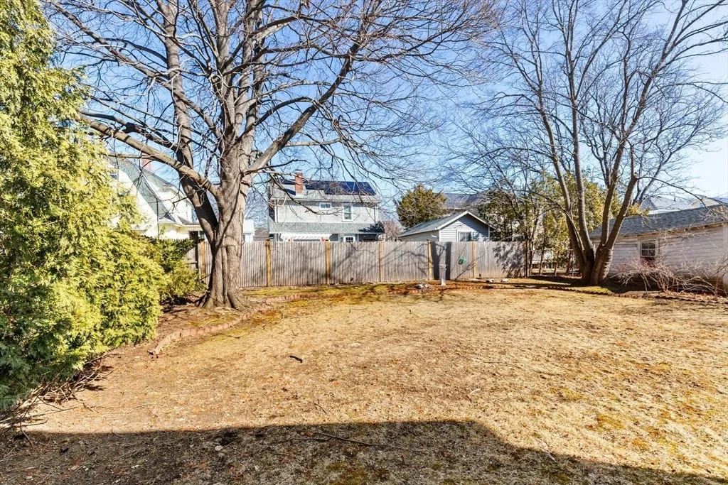 Photo of 166 Worcester St