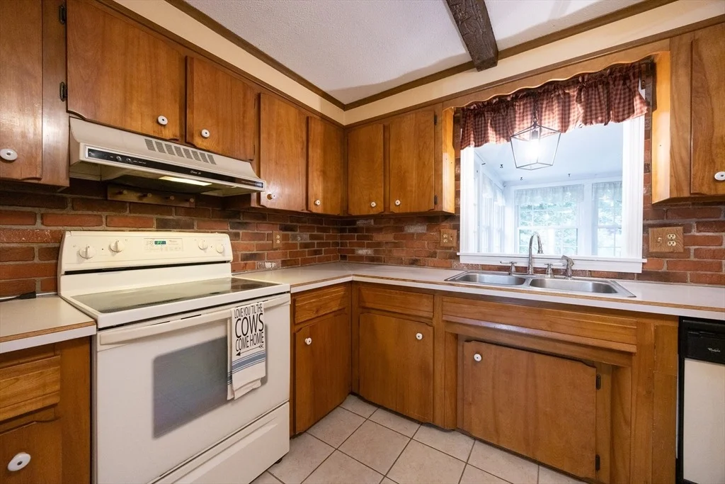 Photo of 6 Clearview Dr